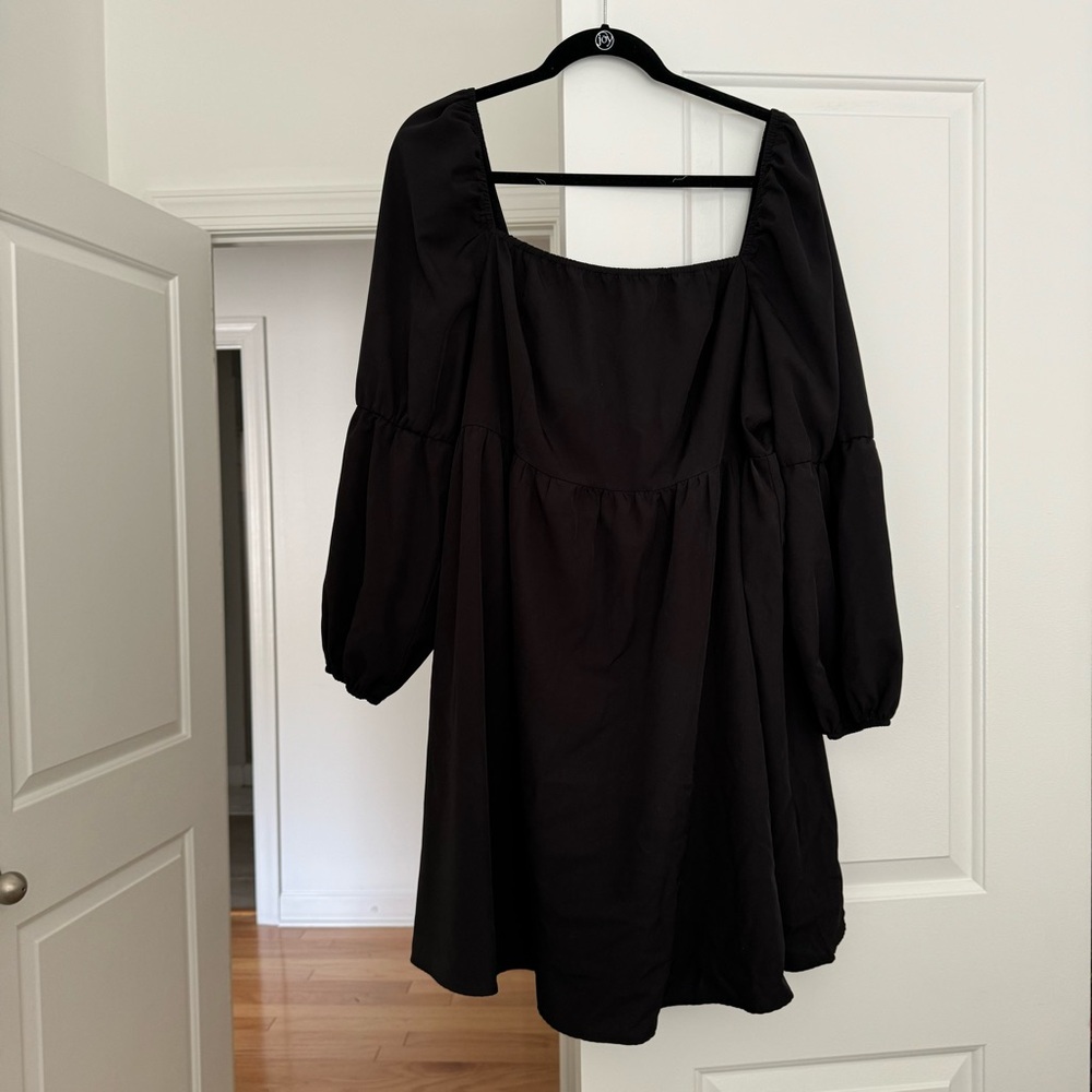 Black long sleeved dress